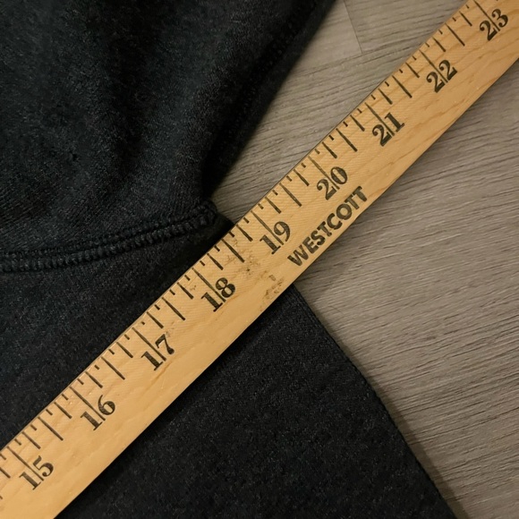 Re/Done Cropped “Shrunken”  Floral Embroidered Crewneck Sweatshirt - Picture 4 of 9